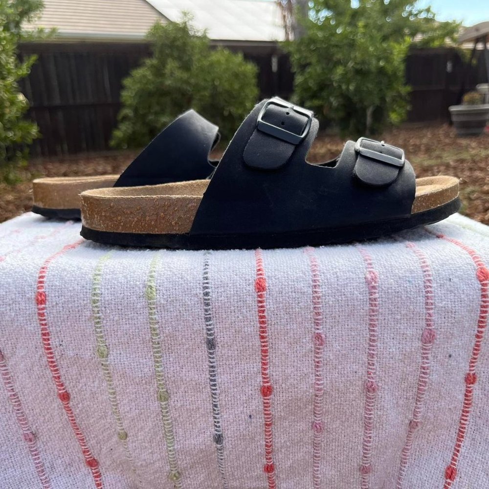 Cushionaire black slide sandals